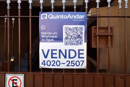 Casa à venda com 179m², 5 quartos e 3 vagasPlaquinha