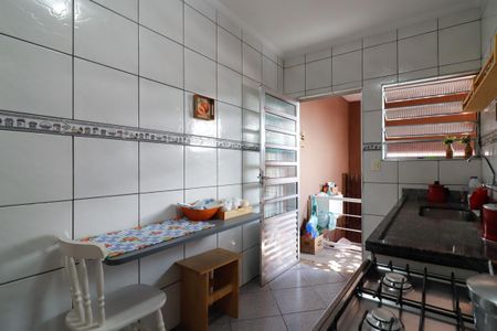 Casa à venda com 179m², 5 quartos e 3 vagasCasa 2 - Cozinha