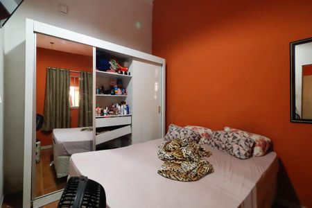 Casa à venda com 179m², 5 quartos e 3 vagasCasa 4 - Quarto