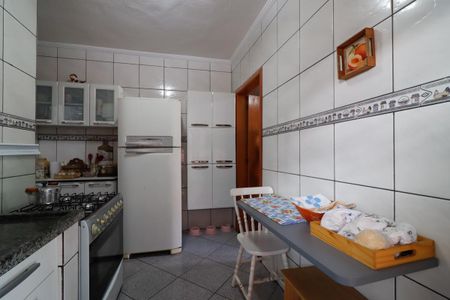 Casa à venda com 179m², 5 quartos e 3 vagasCasa 2 - Cozinha