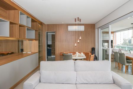 Sala de apartamento para alugar com 4 quartos, 185m² em Vila Romana, São Paulo