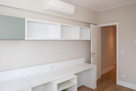 Apartamento para alugar com 185m², 4 quartos e 4 vagas Apartamento para alugar com 185m², 4 quartos e 4 vagasQuarto 4