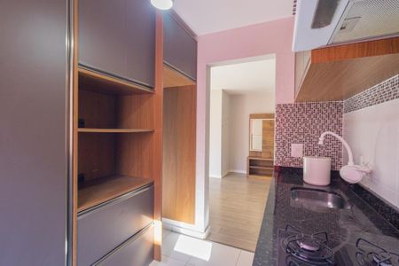 Apartamento para alugar com 52m², 2 quartos e 1 vaga Apartamento para alugar com 52m², 2 quartos e 1 vagaCozinha e Área de Serviço