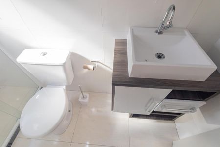 Apartamento para alugar com 52m², 2 quartos e 1 vaga Apartamento para alugar com 52m², 2 quartos e 1 vagaBanheiro da Suite