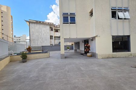 Apartamento à venda com 75m², 2 quartos e 1 vagaÁrea comum