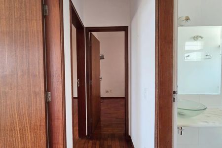 Apartamento à venda com 75m², 2 quartos e 1 vagaCorredor