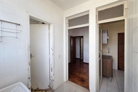 Apartamento à venda com 75m², 2 quartos e 1 vagaÁrea de Serviço