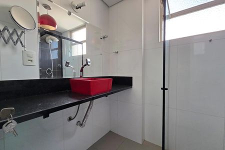 Banheiro da Suíte 1 de apartamento à venda com 2 quartos, 120m² em São Jorge, Belo Horizonte