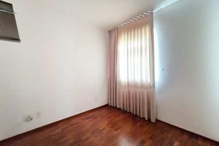 Apartamento à venda com 75m², 2 quartos e 1 vagaQuarto 2