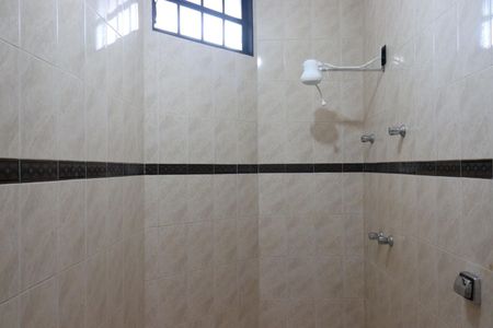 Casa para alugar com 442m², 5 quartos e 4 vagasBanheiro