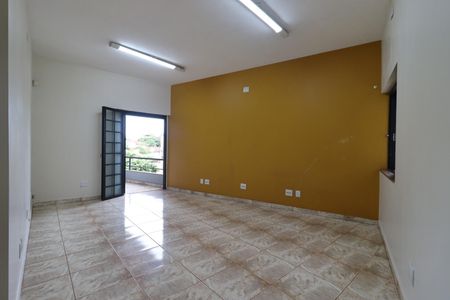 Casa para alugar com 442m², 5 quartos e 4 vagasSuíte