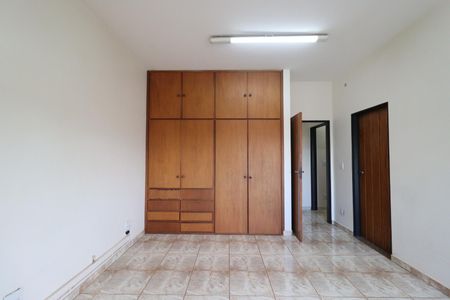 Casa para alugar com 442m², 5 quartos e 4 vagasSuíte 2