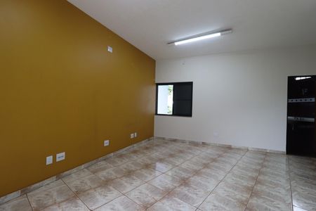 Casa para alugar com 442m², 5 quartos e 4 vagasSuíte