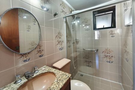 Apartamento à venda com 98m², 3 quartos e 1 vaga Apartamento à venda com 98m², 3 quartos e 1 vagaBanheiro Social