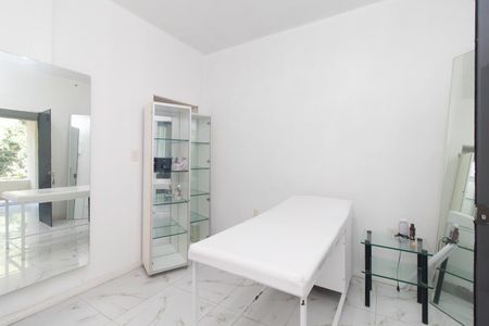 Casa para alugar com 366m², 4 quartos e 14 vagas Casa para alugar com 366m², 4 quartos e 14 vagasQuarto 1