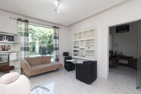 Casa para alugar com 366m², 4 quartos e 14 vagas Casa para alugar com 366m², 4 quartos e 14 vagasSala