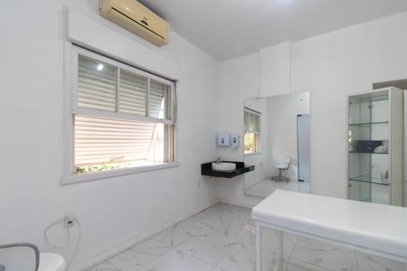 Casa para alugar com 366m², 4 quartos e 14 vagas Casa para alugar com 366m², 4 quartos e 14 vagasQuarto 1