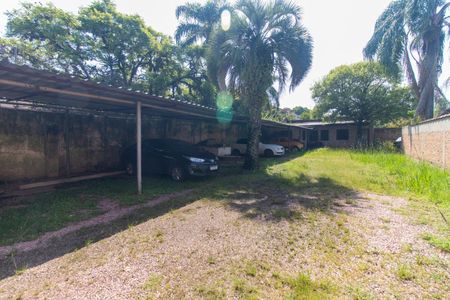 Casa para alugar com 366m², 4 quartos e 14 vagas Casa para alugar com 366m², 4 quartos e 14 vagasQuintal