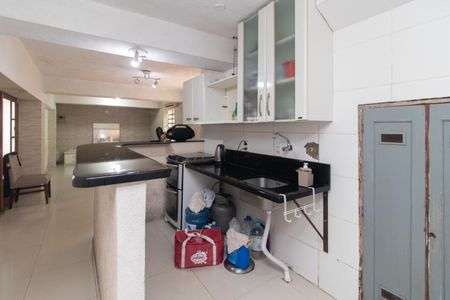 Casa para alugar com 366m², 4 quartos e 14 vagas Casa para alugar com 366m², 4 quartos e 14 vagasCozinha