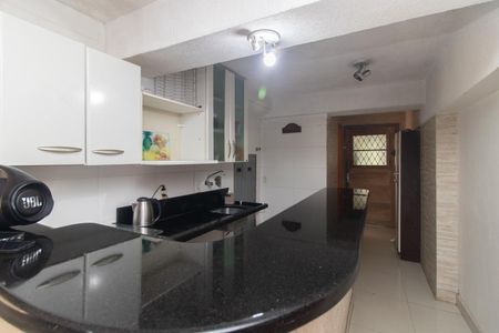 Casa para alugar com 366m², 4 quartos e 14 vagas Casa para alugar com 366m², 4 quartos e 14 vagasCozinha