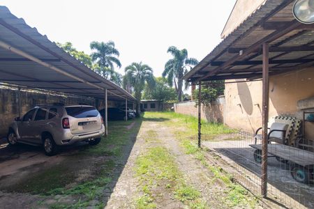 Casa para alugar com 366m², 4 quartos e 14 vagas Casa para alugar com 366m², 4 quartos e 14 vagasQuintal