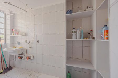 Apartamento para alugar com 75m², 2 quartos e 1 vagaÁrea de Serviço