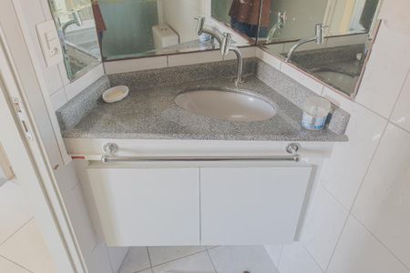 Apartamento para alugar com 75m², 2 quartos e 1 vagaBanheiro