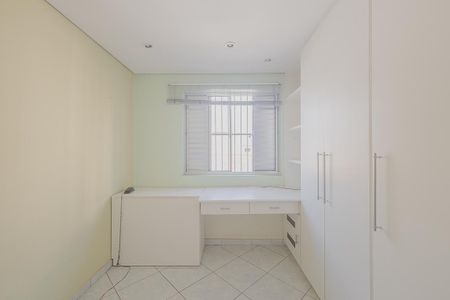 Apartamento para alugar com 75m², 2 quartos e 1 vagaQuarto