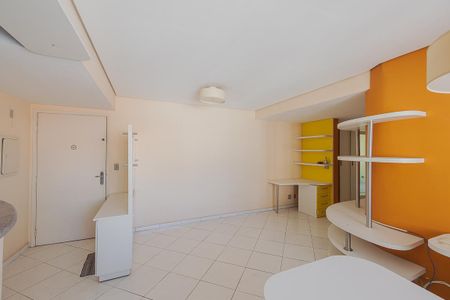 Sala de apartamento para alugar com 2 quartos, 75m² em Sumarezinho, São Paulo