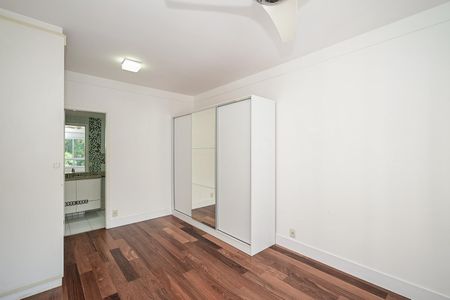 Apartamento para alugar com 120m², 3 quartos e 2 vagasSuíte