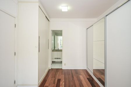 Apartamento para alugar com 120m², 3 quartos e 2 vagasSuíte