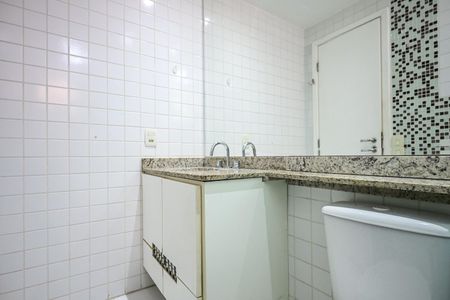 Apartamento para alugar com 120m², 3 quartos e 2 vagasBanheiro Suíte 