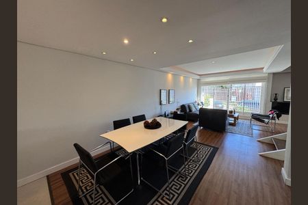 Sala de casa à venda com 4 quartos, 291m² em Chácara das Pedras, Porto Alegre