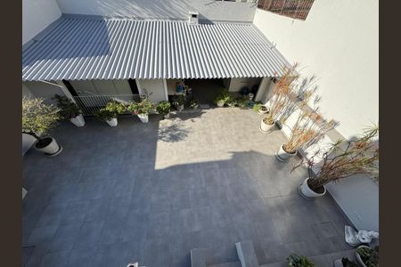 Vista de casa à venda com 4 quartos, 291m² em Chácara das Pedras, Porto Alegre