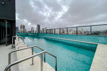 Studio para alugar com 29m², 1 quarto e sem vaga Studio para alugar com 29m², 1 quarto e sem vagaÁrea comum - Piscina
