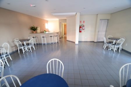 Apartamento para alugar com 63m², 2 quartos e 1 vagaÁrea comum - Salão de festas