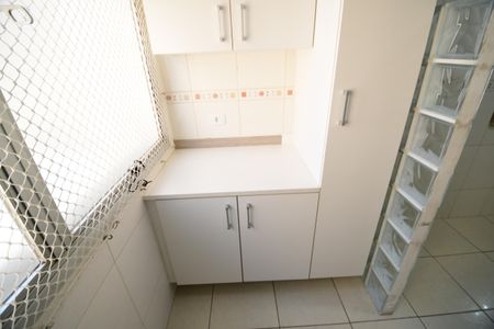 Apartamento para alugar com 63m², 2 quartos e 1 vagaÁrea de Serviço
