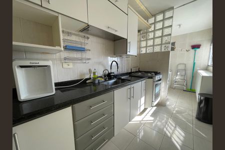Apartamento para alugar com 80m², 3 quartos e 1 vaga Apartamento para alugar com 80m², 3 quartos e 1 vagaCozinha e Área de Serviço