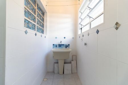 Apartamento à venda com 49m², 2 quartos e sem vaga Apartamento à venda com 49m², 2 quartos e sem vagaLavanderia