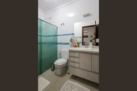 Casa de condomínio para alugar com 1000m², 3 quartos e 4 vagasBanheiro da Suíte 2