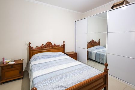 Casa de condomínio para alugar com 1000m², 3 quartos e 4 vagasQuarto1