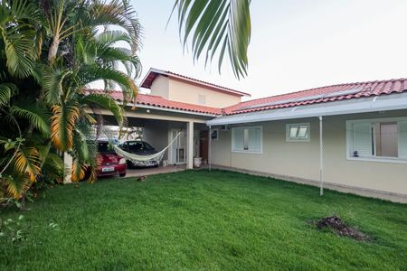 Casa de condomínio para alugar com 1000m², 3 quartos e 4 vagasJardim Garagem