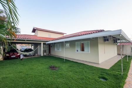 Casa de condomínio para alugar com 1000m², 3 quartos e 4 vagasJardim Garagem