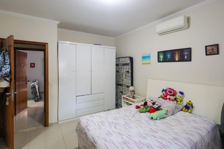 Casa de condomínio para alugar com 1000m², 3 quartos e 4 vagasSuite 2