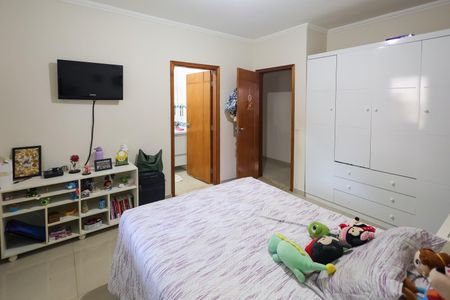Casa de condomínio para alugar com 1000m², 3 quartos e 4 vagasSuite 2