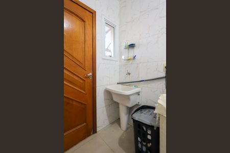 Casa de condomínio para alugar com 1000m², 3 quartos e 4 vagasLavanderia