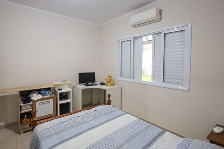 Casa de condomínio para alugar com 1000m², 3 quartos e 4 vagasQuarto1