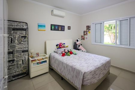 Casa de condomínio para alugar com 1000m², 3 quartos e 4 vagasSuite 2