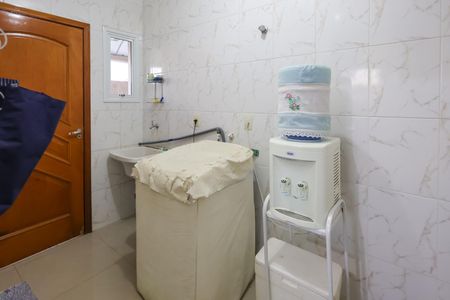 Casa de condomínio para alugar com 1000m², 3 quartos e 4 vagasLavanderia