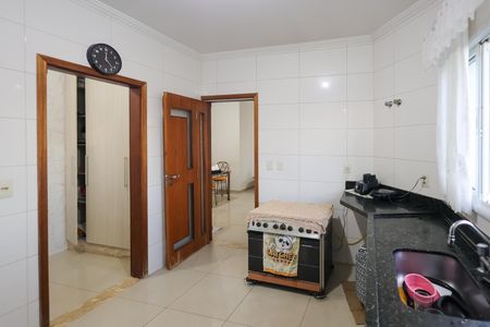 Casa de condomínio para alugar com 1000m², 3 quartos e 4 vagasCozinha